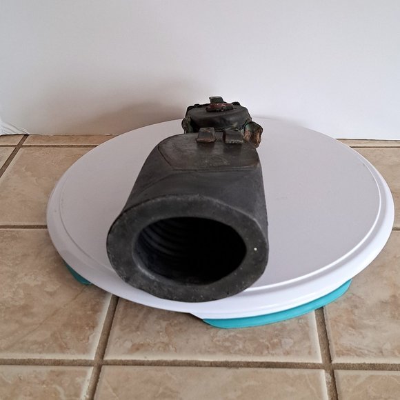 Ceramic sculpture of a woman - Picture 5 of 5